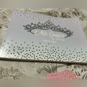 Mis Quince Años Signature Guest Book - Silver & Light Purple